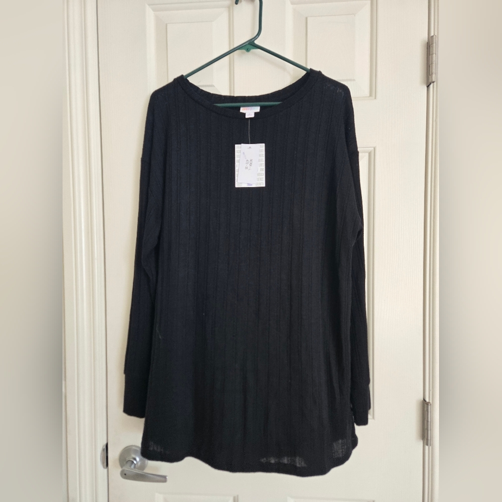 New Solid Black Lularoe Nora Large Shirt